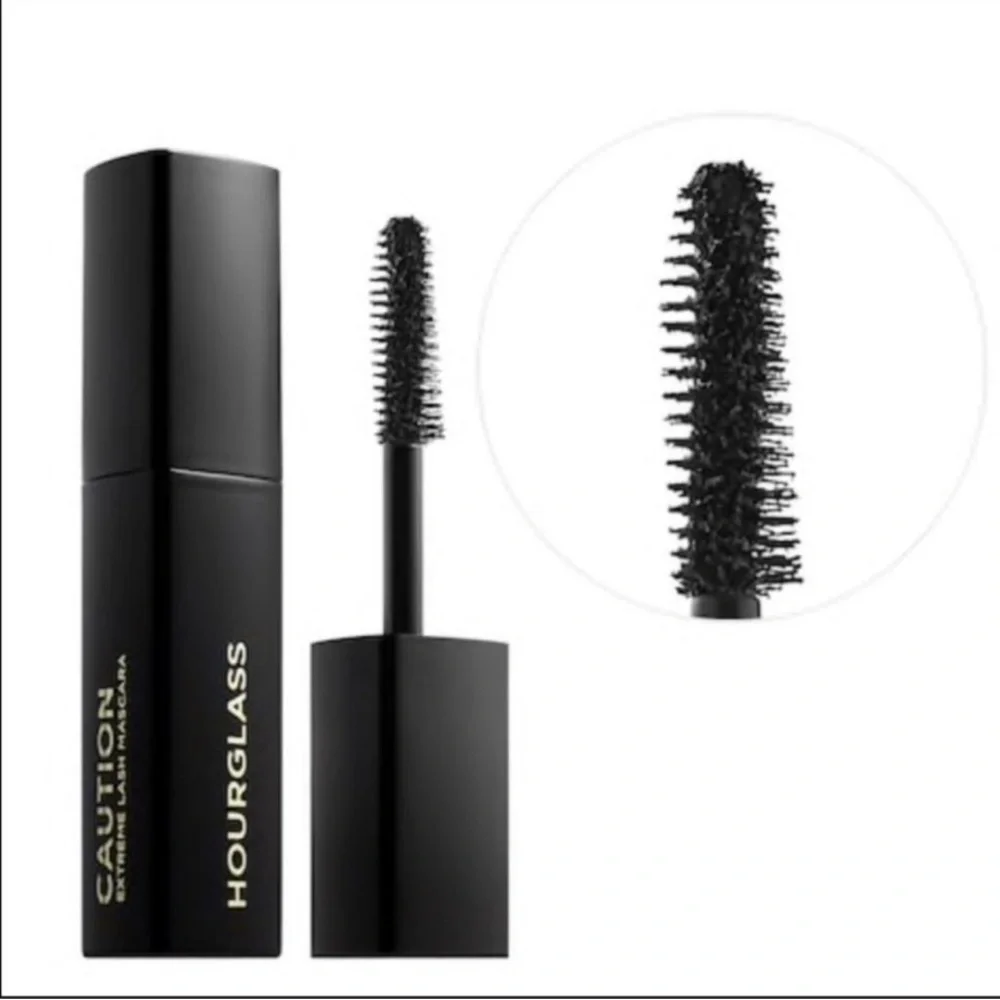 HOURGLASS Caution Extreme Lash Mascara